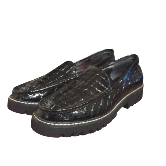 Donald Pliner Hope Chunky Black Crocodile Loafers Size 8.5 Lug Sole Flats - Picture 10 of 10